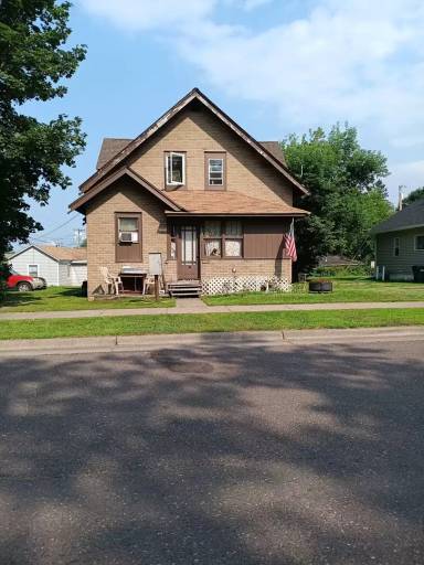 Main picture of 10 15th St