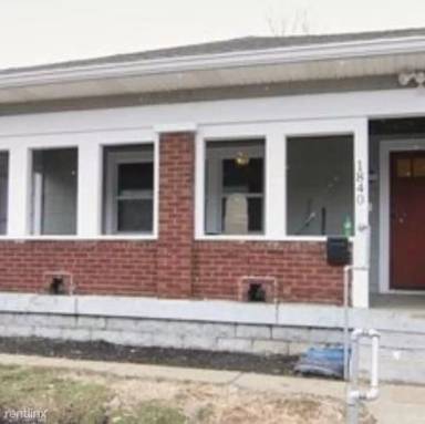 Main picture of 1840 W Maryland St