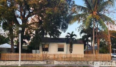 Main picture of 2715 Parker Ave