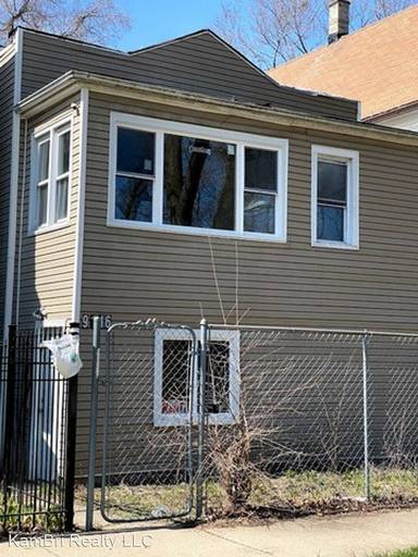 Main picture of 9116 S Woodlawn Ave