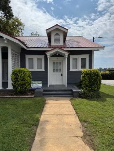 Main picture of 477 Lucas Ct