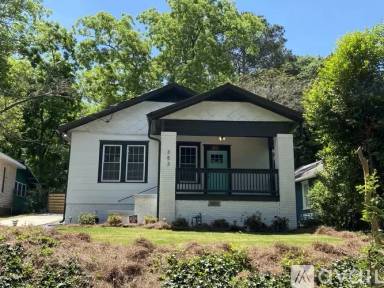 Main picture of 383 Patterson Ave SE