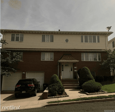 Main picture of 234 Crystal St