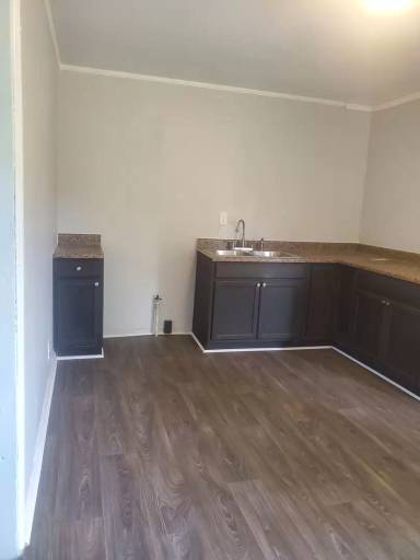 Main picture of 202 Celia Dr