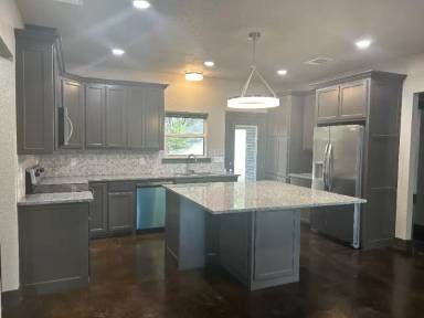 Main picture of 1180 W Main St