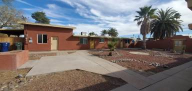 Main picture of 4451 E Pima St