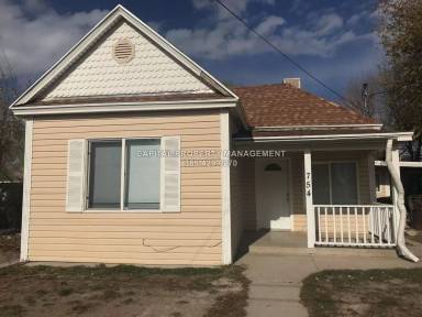 Main picture of 748 W Lennox St