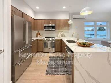 Main picture of 4337 N Greentrail Ln