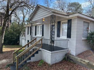 Main picture of 3908 Maurice St