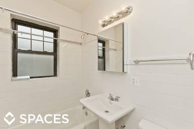 Main picture of 847 W Agatite Ave