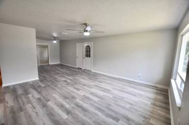 Main picture of 1204 Bois D Arc St