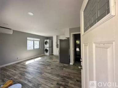 Main picture of 620 Wilshire Pl