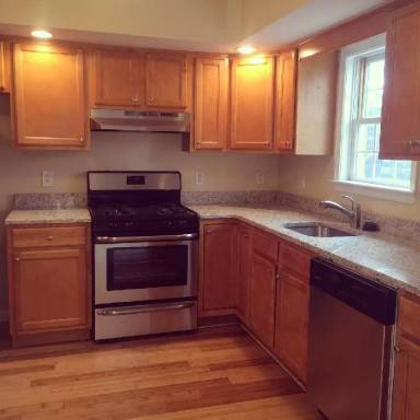 Main picture of 2593 Washington St