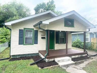 Main picture of 3552 E Morris St