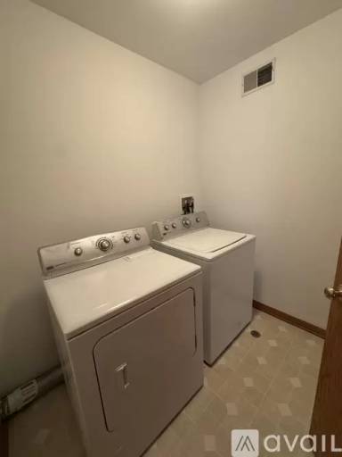 Main picture of 10549 Wakefield Ln