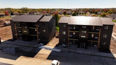 Main picture of 1717 E 1st Ave