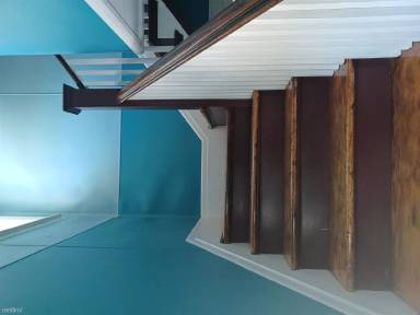 Main picture of 422 Cross St