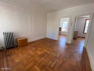 Main picture of 1071 Ovington Ave