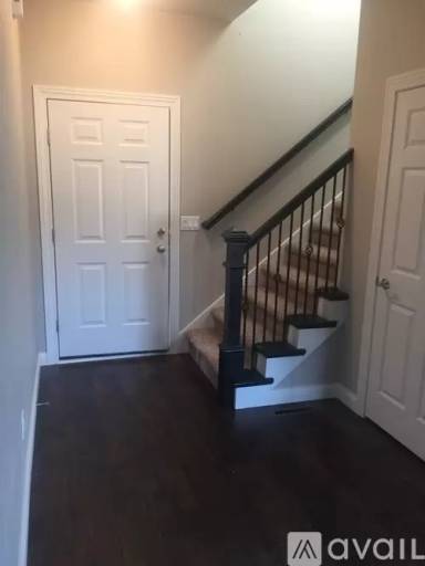 Main picture of 1590 Pond View Dr