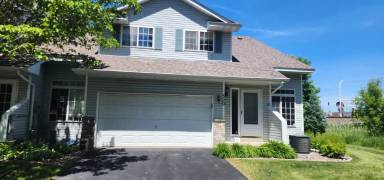 Main picture of 320 Creekside Dr