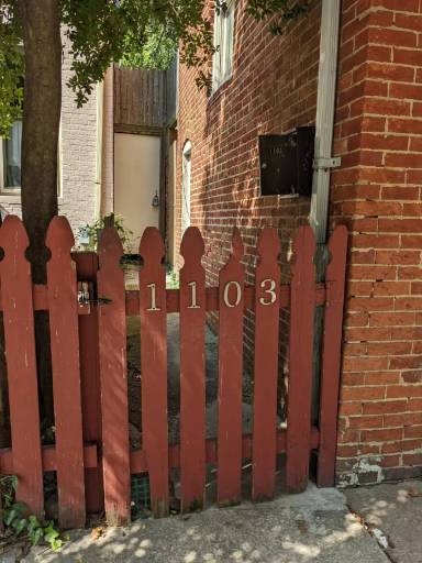 Main picture of 1103 W Baltimore St