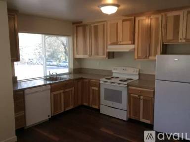 Main picture of 909 W 4th Ave