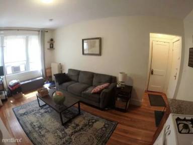 Main picture of 1615 Commonwealth Ave