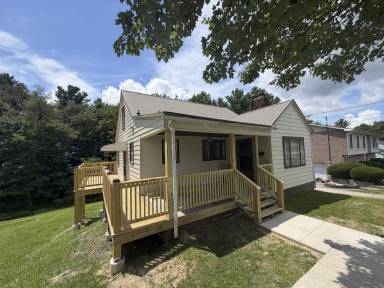 Main picture of 118 Northwestern Ave