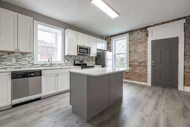 Main picture of 3823 Blaine Ave