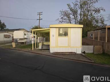 Main picture of 2065 Atwater Blvd