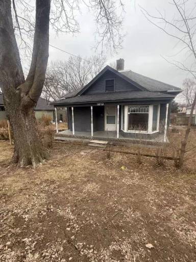 Main picture of 1813 SW 2nd St