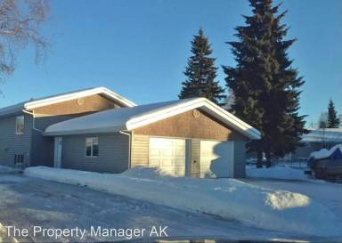 Main picture of 3081 Riverview Dr