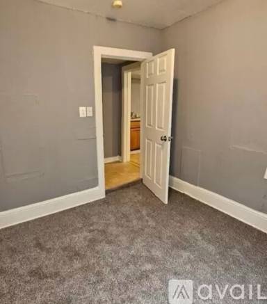 Main picture of 4 Channing Ave