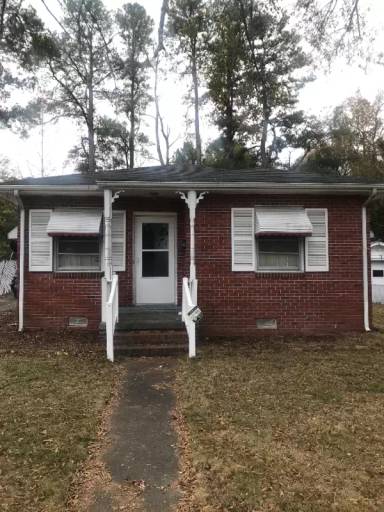 Main picture of 1010 W Washington Ave