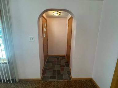 Main picture of 720 N Bell St