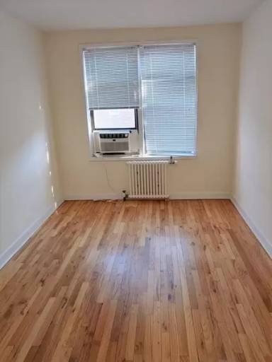 Main picture of 6426 Saunders St