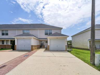 Main picture of 983 Scenic Oak Ln