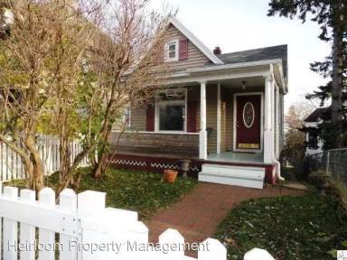 Main picture of 622 E 6th St
