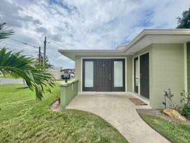 Main picture of 1814 3rd St SE