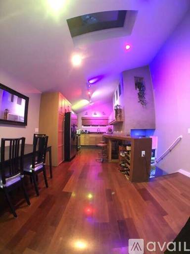 Main picture of 19 Miramar Ave