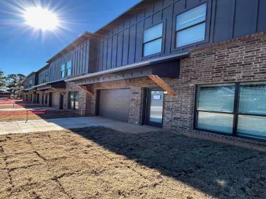 Main picture of 3457 Brooke Pl