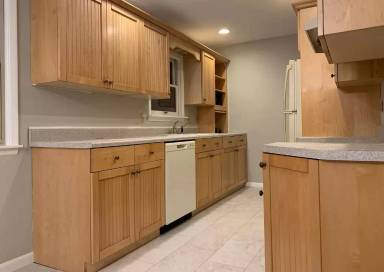 Main picture of 402 N Division St