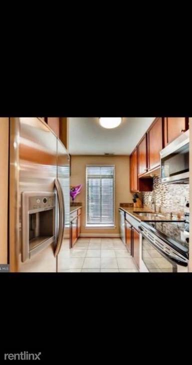 Main picture of 616 S Charles St