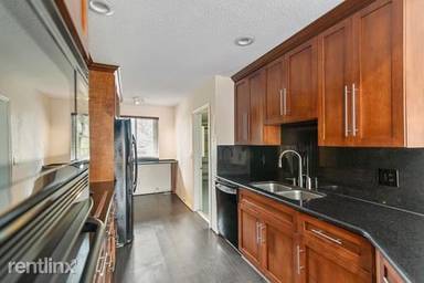Main picture of 10953 W Broward Blvd