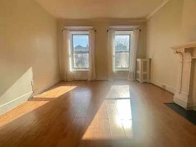 Main picture of 295 Jefferson Ave