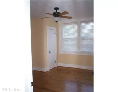 Main picture of Colonial Avenue