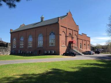 Main picture of 133 Seymour St