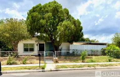 Main picture of 3222 Hatton St