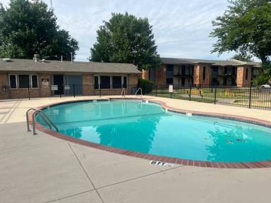 Main picture of 120 NW 44th St