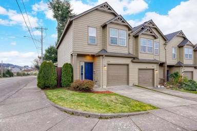 Main picture of 5956 SE 17th Loop